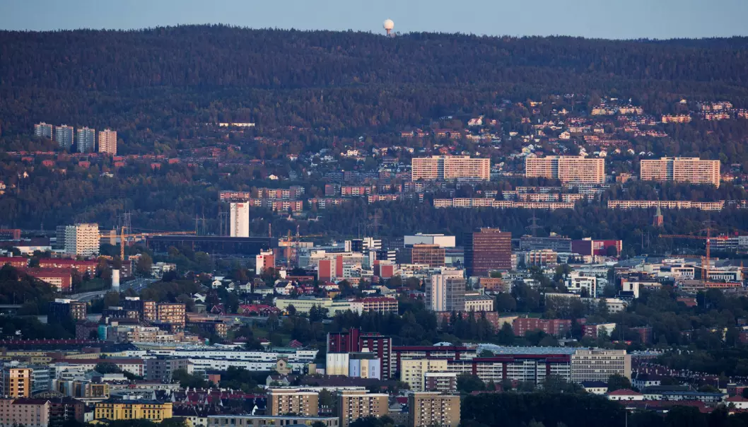 Folk i Oslo øst har oftere lav inntekt og utdanning enn innbyggerne på vestkanten. Det påvirker sjansene deres for å overleve kreften. (Foto: Håkon Mosvold Larsen/NTB scanpix)