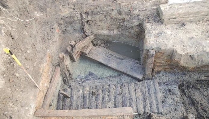 Bevart tømmerkonstruksjon i en skyttergrav i Belgia. (Bilde: Flanders Heritage Agency/Haneca et al./Antiquity 2018). Bevart tømmerkonstruksjon i en skyttergrav i Belgia. (Bilde: Flanders Heritage Agency/Haneca et al./Antiquity 2018).