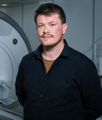Seniorforsker Lars Tjelta Westlye og kolleger har brukt MRI til å måle hjernemønstre hos nesten 800 barn og unge. (Foto: Øystein Horgmo, UiO) Seniorforsker Lars Tjelta Westlye og kolleger har brukt MRI til å måle hjernemønstre hos nesten 800 barn og unge. (Foto: Øystein Horgmo, UiO)