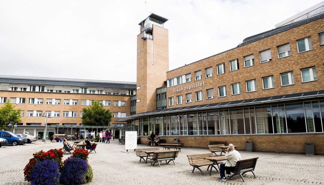 Forskere og leger ved Oslo universitetssykehus reagerer på ledernes tolkning av personvernreglene. (Foto: Jon Olav Nesvold / NTB scanpix) Forskere og leger ved Oslo universitetssykehus reagerer på ledernes tolkning av personvernreglene. (Foto: Jon Olav Nesvold / NTB scanpix)