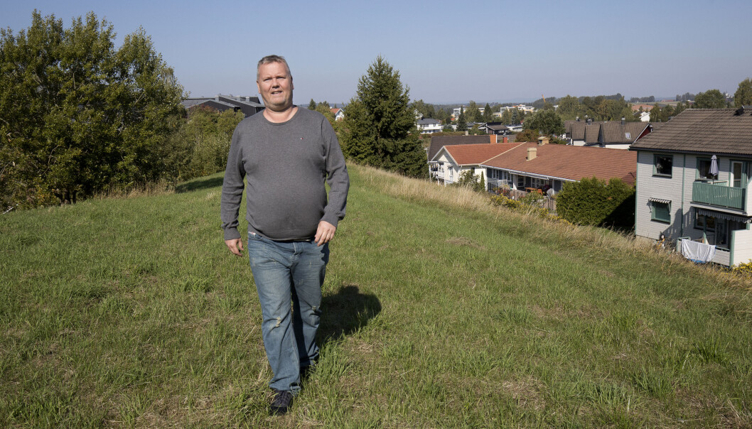 – Du har jo ingenting å tape på å være åpen. Ingenting. Hver gang jeg glemmer noe, blir jeg jo uansett påminnet om sykdommen, sier Morten Veum. (Foto: Nasjonalforeningen for folkehelsen) – Du har jo ingenting å tape på å være åpen. Ingenting. Hver gang jeg glemmer noe, blir jeg jo uansett påminnet om sykdommen, sier Morten Veum. (Foto: Nasjonalforeningen for folkehelsen)