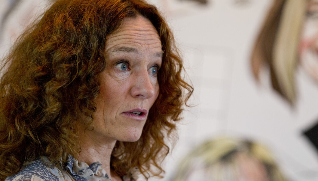 Camilla Stoltenberg ved Folkehelseinstituttet mener forskning ofte ikke er designet slik at man kan skille mellom assosiasjoner og årsakssammenhenger. Hun leder et prosjekt som tar for seg autisme, arv og miljø. (Foto: Vegard Grøtt / NTB scanpix) Camilla Stoltenberg ved Folkehelseinstituttet mener forskning ofte ikke er designet slik at man kan skille mellom assosiasjoner og årsakssammenhenger. Hun leder et prosjekt som tar for seg autisme, arv og miljø. (Foto: Vegard Grøtt / NTB scanpix)