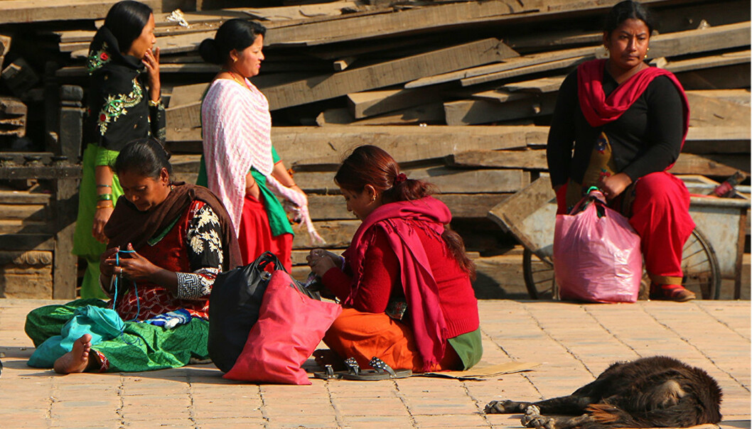 Ein studie på 300 barn og ammande kvinner i ein landsby i Nepal viste at både mødrene og barna hadde gode nivå av dei marine feittsyrene ein vanlegvis får gjennom sjømat. (Foto: Juan Antonio F. Segal/Flickr CC BY-SA 2.0) Ein studie på 300 barn og ammande kvinner i ein landsby i Nepal viste at både mødrene og barna hadde gode nivå av dei marine feittsyrene ein vanlegvis får gjennom sjømat. (Foto: Juan Antonio F. Segal/Flickr CC BY-SA 2.0)