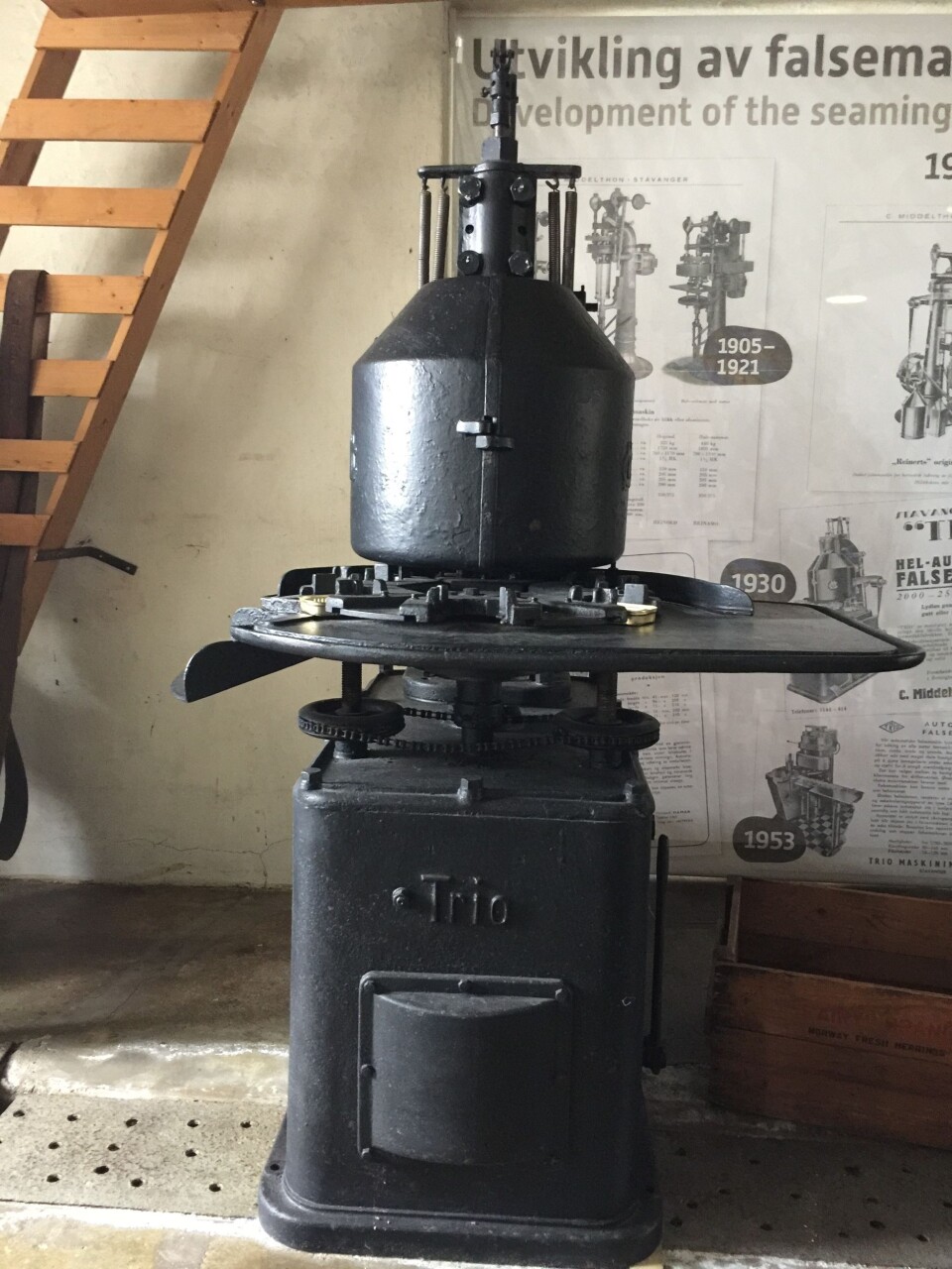TRIO Automatic falsemaskin fra 1930- tallet Foto: MUST/ Norsk hermetikkmuseum