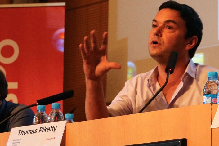 Den franske samfunnsøkonomen Thomas Piketty påviste hvordan kriger på en dramatisk måte har skapt økt økonomisk likhet. Under 2. Verdenskrig var det nettopp dette som skjedde i Norge. (Foto: B. Sutherton/CC BY-SA 4.0) Den franske samfunnsøkonomen Thomas Piketty påviste hvordan kriger på en dramatisk måte har skapt økt økonomisk likhet. Under 2. Verdenskrig var det nettopp dette som skjedde i Norge. (Foto: B. Sutherton/CC BY-SA 4.0)