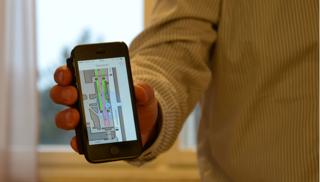 En ny app skal hjelpe blinde og svaksynte å finne fram i for eksempel T-banestasjoner og flyplasser. (Foto: Lisbet Jære) En ny app skal hjelpe blinde og svaksynte å finne fram i for eksempel T-banestasjoner og flyplasser. (Foto: Lisbet Jære)