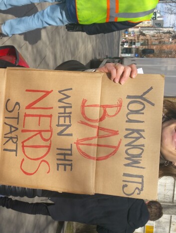 Professor Åshild Næss var med på å organisere vitenskapsmarsjen i Oslo lørdag. (Foto: Nina Kristiansen) Professor Åshild Næss var med på å organisere vitenskapsmarsjen i Oslo lørdag. (Foto: Nina Kristiansen)