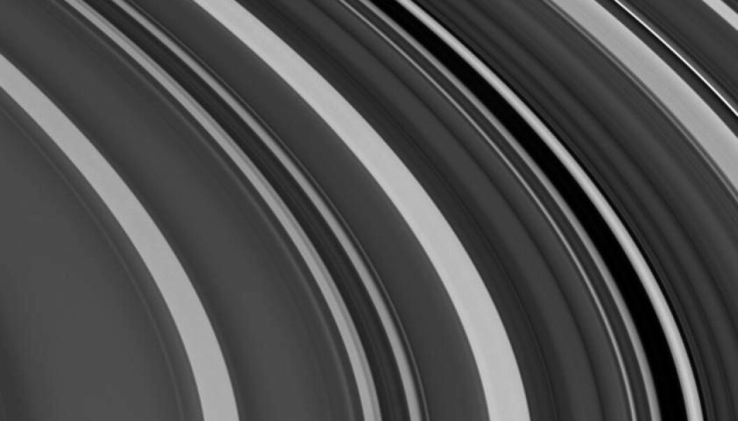 Nærbilde av ringene, også sett av Cassini. (Bilde: NASA / JPL-Caltech)