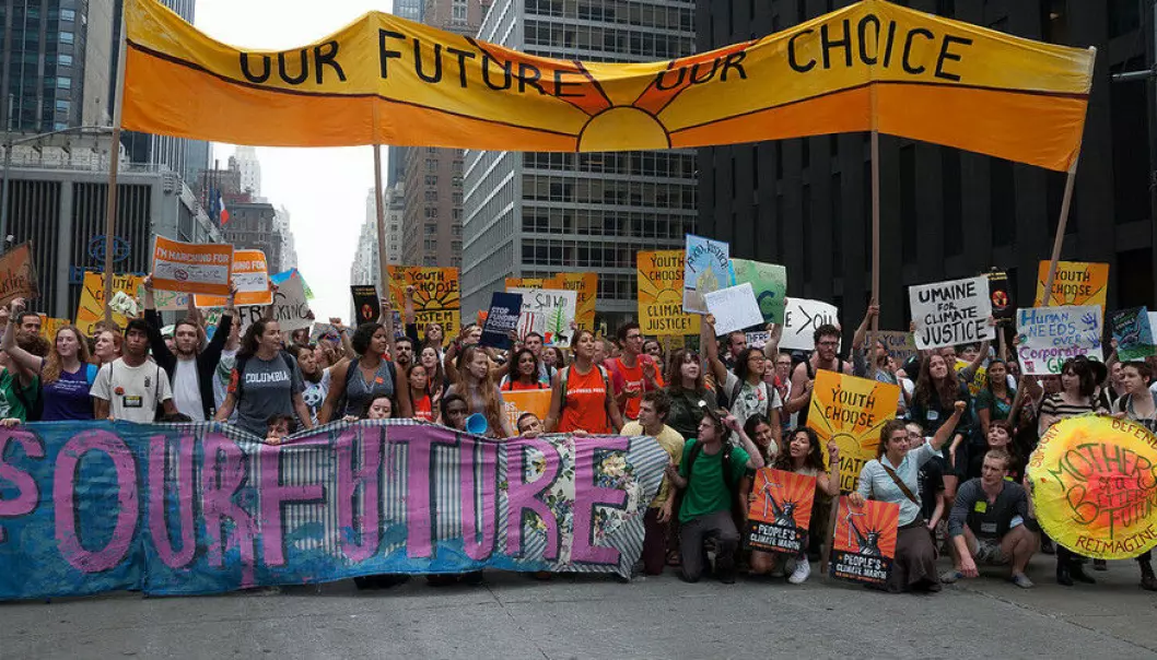 Bildet er frå ein marsj for klima i New York i 2014.  (Foto: Alejandro Alvarez)