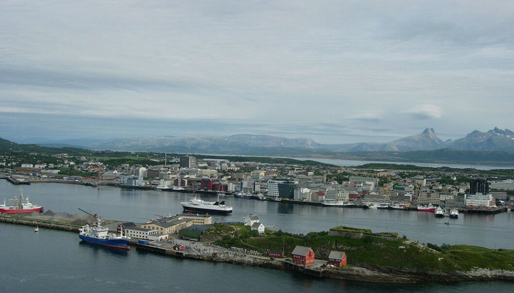 Bodø skal bli en energieffektiv by i regi av et nytt forskningsprosjekt som kalles «elighthouse». (Foto: Wikimedia commons / CC BY-SA 2.5) Bodø skal bli en energieffektiv by i regi av et nytt forskningsprosjekt som kalles «elighthouse». (Foto: Wikimedia commons / CC BY-SA 2.5)