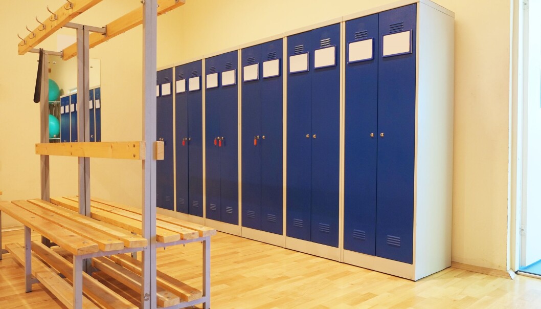 Bør det være lærere i gym-garderoben eller ikke? (Foto: Colourbox) Bør det være lærere i gym-garderoben eller ikke? (Foto: Colourbox)