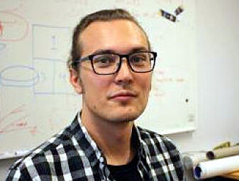 Frank Guldstrand er ekspert på eksperimentell geovitenskap. Han mener det er mulig å utvikle pålitelige varsler av vulkanutbrudd. (Foto: Dag Inge Danielsen, UiO) Frank Guldstrand er ekspert på eksperimentell geovitenskap. Han mener det er mulig å utvikle pålitelige varsler av vulkanutbrudd. (Foto: Dag Inge Danielsen, UiO)