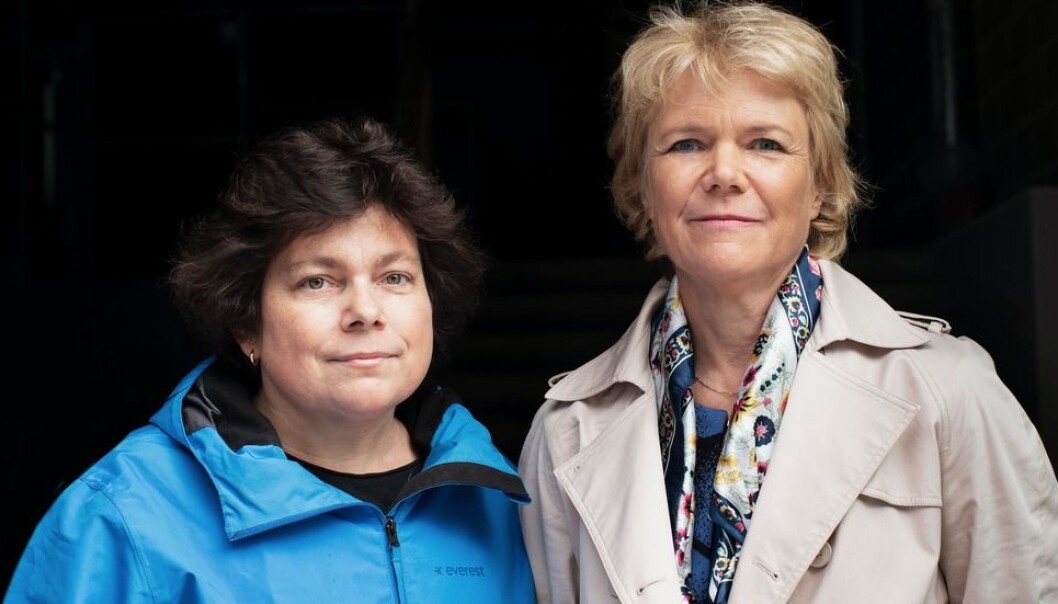 «Når sanhet blir til løgn» er ført i pennen av Harriet Wallberg (til høyre) og Kristina Appelqvist. Appelqvist var taleskriver for Wallberg blant annet i tida hun var KI-rektor. (Foto: Sofia Runarsdottir) «Når sanhet blir til løgn» er ført i pennen av Harriet Wallberg (til høyre) og Kristina Appelqvist. Appelqvist var taleskriver for Wallberg blant annet i tida hun var KI-rektor. (Foto: Sofia Runarsdottir)