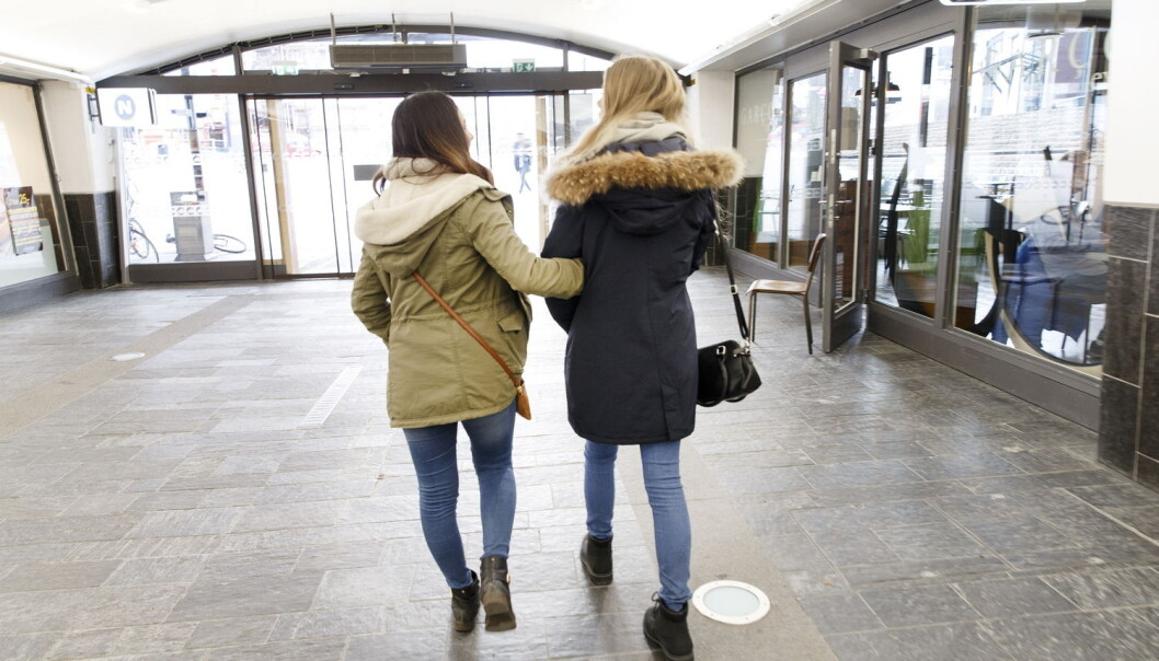 Flere ungdommer har opplevd god nytte av oppfølgingen de får fra konfliktrådet, viser ny forskning. (Foto: Gorm Kallestad / NTB scanpix) Flere ungdommer har opplevd god nytte av oppfølgingen de får fra konfliktrådet, viser ny forskning. (Foto: Gorm Kallestad / NTB scanpix)