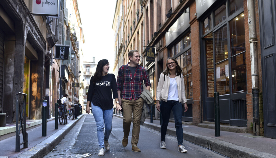 I 2016 dro 6900 norske studenter på utvekslingsopphold utenlands, en økning på sju prosent fra året før. Erasmus+ står for hele økningen. (Illustrasjonsfoto: SIU) I 2016 dro 6900 norske studenter på utvekslingsopphold utenlands, en økning på sju prosent fra året før. Erasmus+ står for hele økningen. (Illustrasjonsfoto: SIU)