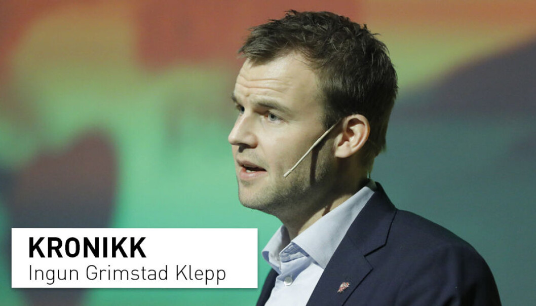 Barne- og familieminister Kjell Ingolf Ropstad har også fått ansvar for forbrukspolitikken i Norge. Det er det ikke mange som har fått med seg. (Foto: Fredrik Hagen / NTB scanpix) Barne- og familieminister Kjell Ingolf Ropstad har også fått ansvar for forbrukspolitikken i Norge. Det er det ikke mange som har fått med seg. (Foto: Fredrik Hagen / NTB scanpix)