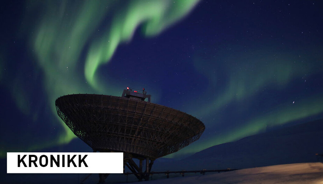 I Norge har vi EISCAT-radarene, et ekstremt godt og sensitivt radaranlegg som har blitt brukt i en årrekke for å studere nordlyset. Disse kan også brukes i kampen mot romsøppelet. (Foto: Anja Strømme / UNIS) I Norge har vi EISCAT-radarene, et ekstremt godt og sensitivt radaranlegg som har blitt brukt i en årrekke for å studere nordlyset. Disse kan også brukes i kampen mot romsøppelet. (Foto: Anja Strømme / UNIS)