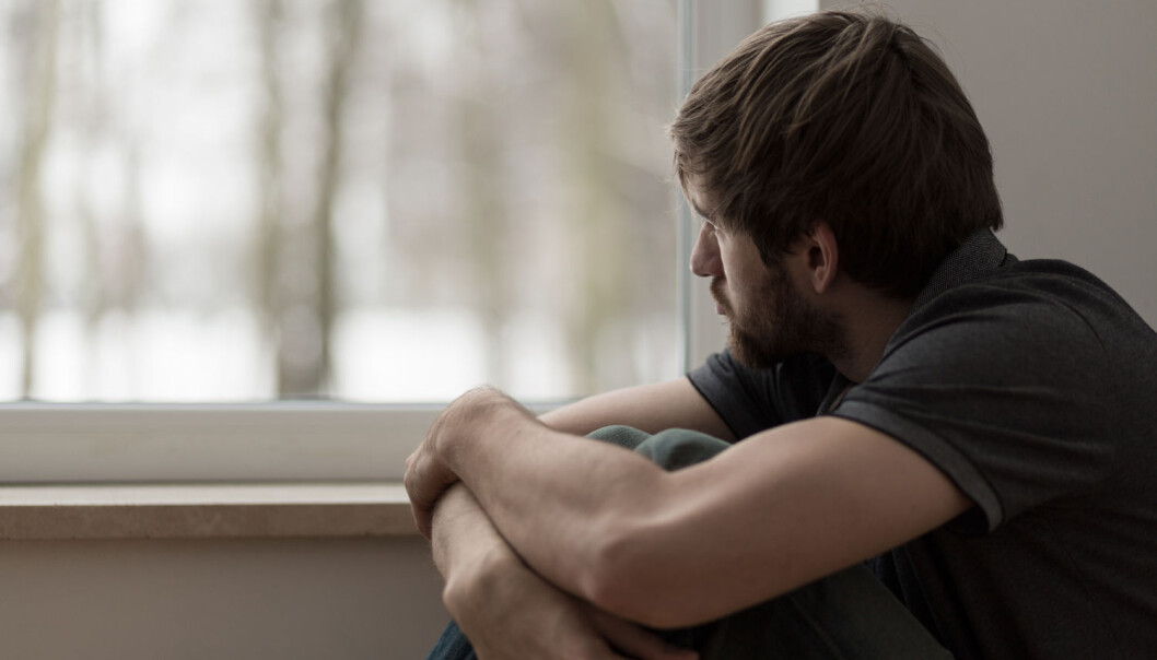 Depresjon økte risikoen for hjertesykdom og død like mye som fedme eller høyt kolesterol, men mindre enn høyt blodtrykk, røyking og diabetes, ifølge den nye studien. (Foto: Photographee.eu, Shutterstock, NTB scanpix) Depresjon økte risikoen for hjertesykdom og død like mye som fedme eller høyt kolesterol, men mindre enn høyt blodtrykk, røyking og diabetes, ifølge den nye studien. (Foto: Photographee.eu, Shutterstock, NTB scanpix)