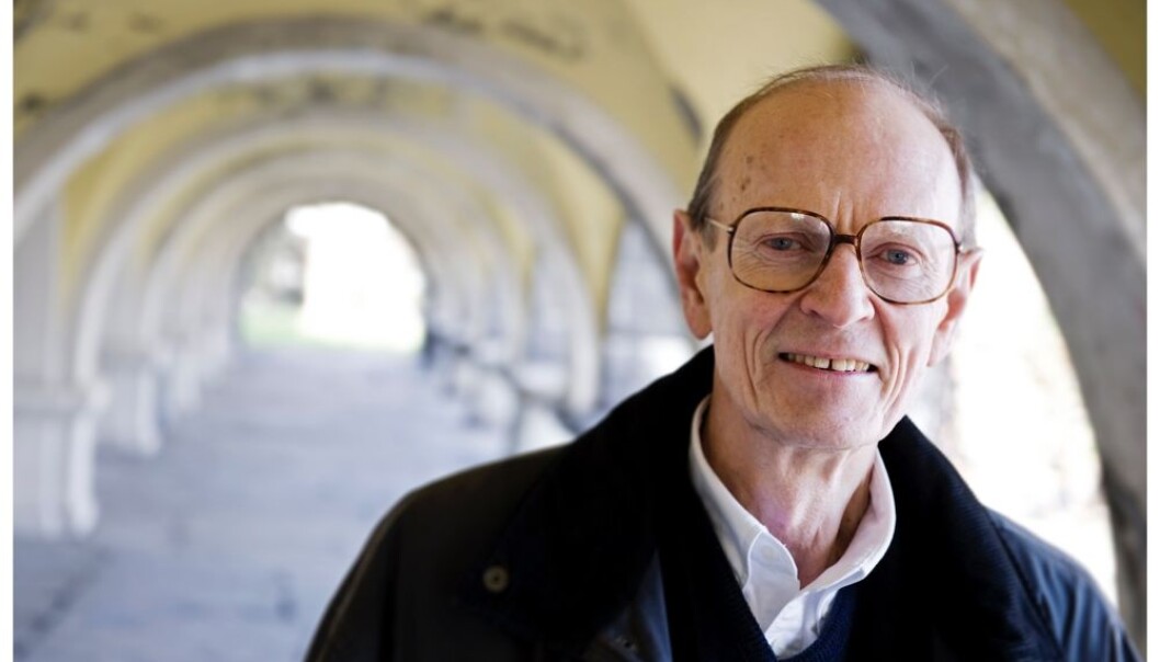Mobbeforsker Dan Olweus mener at Utdanningsdirektoratet må stoppe den offentlige rapporteringen av data om nivå på mobbing på den enkelte skole. (Foto: Helge Skodvin) Mobbeforsker Dan Olweus mener at Utdanningsdirektoratet må stoppe den offentlige rapporteringen av data om nivå på mobbing på den enkelte skole. (Foto: Helge Skodvin)