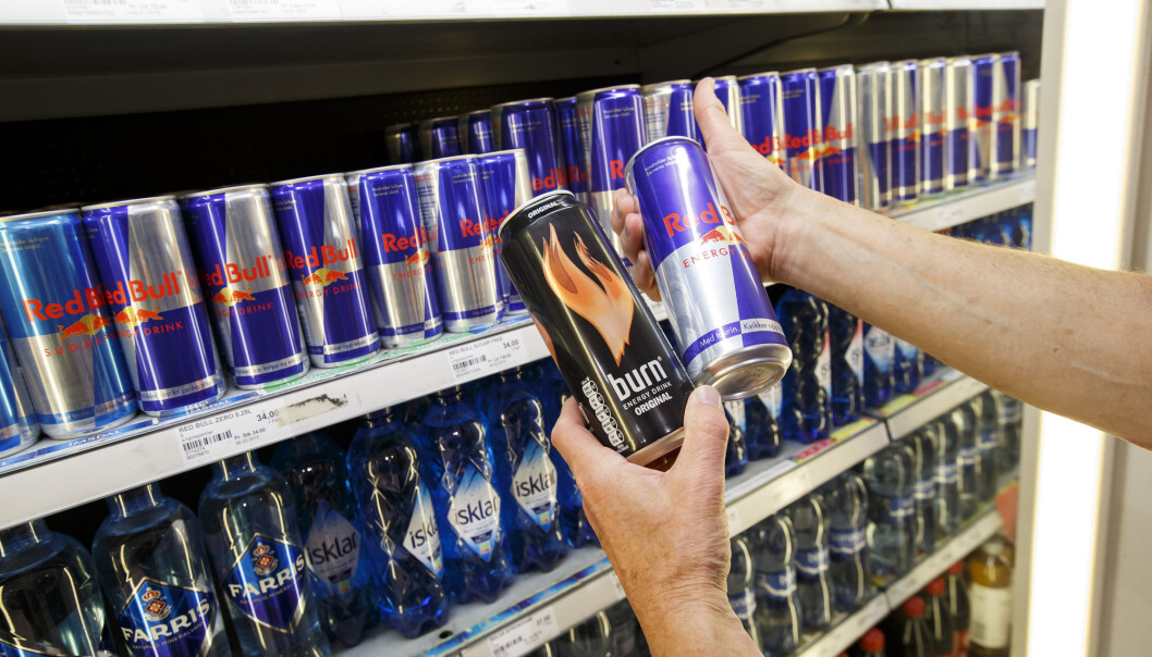 – Et middels inntak av energidrikker var fra 1 til 81 milliliter om dagen. Den mengden utgjør fra en liten slurk til en tredjedels liten boks, skriver forskerne. (Foto: Heiko Junge / NTB scanpix) – Et middels inntak av energidrikker var fra 1 til 81 milliliter om dagen. Den mengden utgjør fra en liten slurk til en tredjedels liten boks, skriver forskerne. (Foto: Heiko Junge / NTB scanpix)