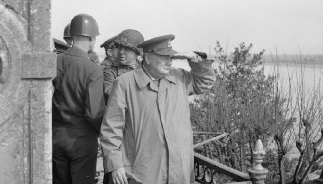 I et nyoppdaget essay fra 1939 skriver Winston Churchill om astronomi og liv i verdensrommet på et imponerende nivå, mener to forskere. (Foto: Imperial War Museums) I et nyoppdaget essay fra 1939 skriver Winston Churchill om astronomi og liv i verdensrommet på et imponerende nivå, mener to forskere. (Foto: Imperial War Museums)