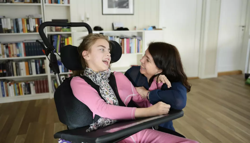 Omsorg for funksjonshemmede barn går mest utover mors yrkesliv