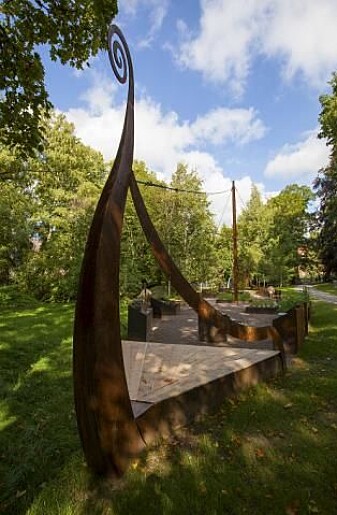 I vikinghagen i Botanisk hage i Oslo kan du blant annet finne medisinplanter og fargeplanter. (Foto: Karsten Sund, UiO) I vikinghagen i Botanisk hage i Oslo kan du blant annet finne medisinplanter og fargeplanter. (Foto: Karsten Sund, UiO)