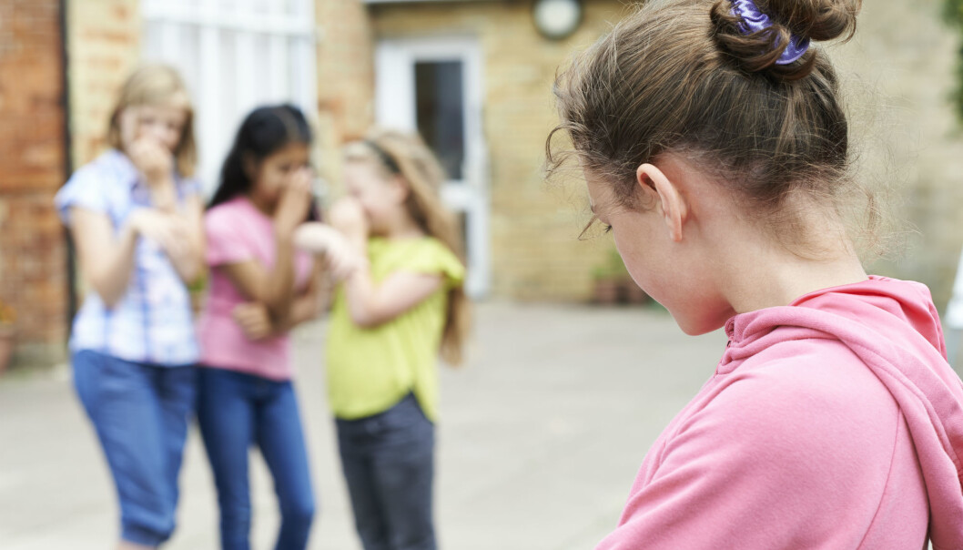 En ny studie viser at barn som blir utsatt for mobbing, opplever at de ikke får nok støtte og tilsyn fra lærere. (Illustrasjonsfoto: Colourbox) En ny studie viser at barn som blir utsatt for mobbing, opplever at de ikke får nok støtte og tilsyn fra lærere. (Illustrasjonsfoto: Colourbox)