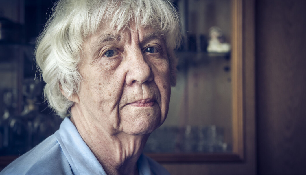 Mennesker som «Astrid» kjenner et sterkt behov for å sove mye, de makter ikke å gå på kjøpesenteret, men de har strategier for å dempe symptomer som tretthet og stress, skriver kronikkforfatterne. (Foto: Oleg Golovnev / Shutterstock / NTB scanpix) Mennesker som «Astrid» kjenner et sterkt behov for å sove mye, de makter ikke å gå på kjøpesenteret, men de har strategier for å dempe symptomer som tretthet og stress, skriver kronikkforfatterne. (Foto: Oleg Golovnev / Shutterstock / NTB scanpix)