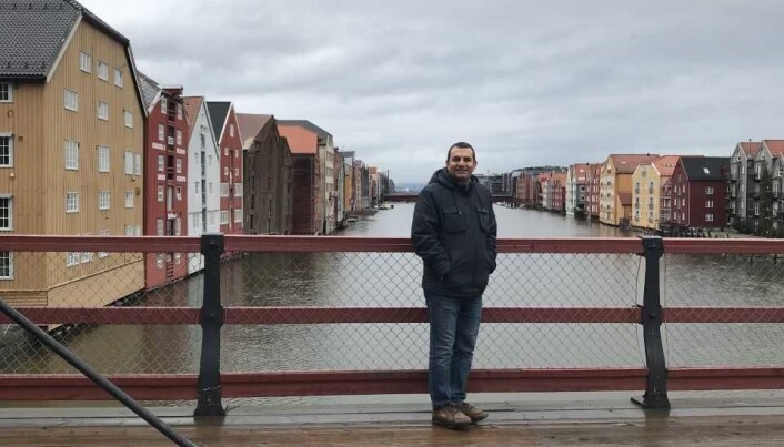Loay Al Khateeb måtte forlate hjemmet sitt i Syria på grunn av krigen. Nå bor han i Trondheim. (Foto: privat). Loay Al Khateeb måtte forlate hjemmet sitt i Syria på grunn av krigen. Nå bor han i Trondheim. (Foto: privat).