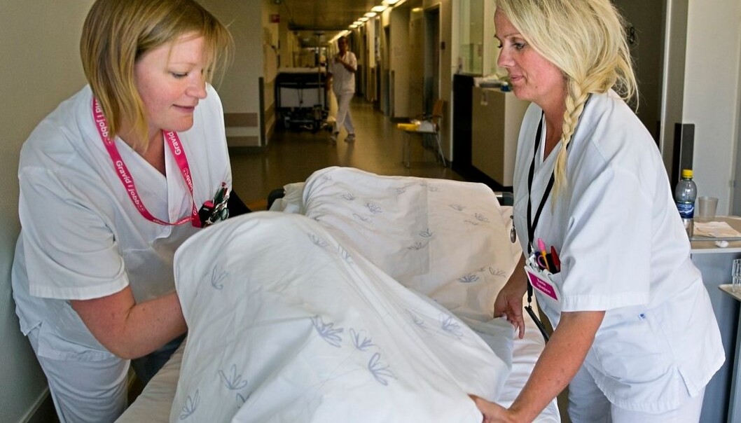 Det er få mannlige studenter på sykepleie ved Høgskolen i Oslo og Akershus, og andelen er synkende. (Foto: Jan Petter Lynau, Scanpix) Det er få mannlige studenter på sykepleie ved Høgskolen i Oslo og Akershus, og andelen er synkende. (Foto: Jan Petter Lynau, Scanpix)
