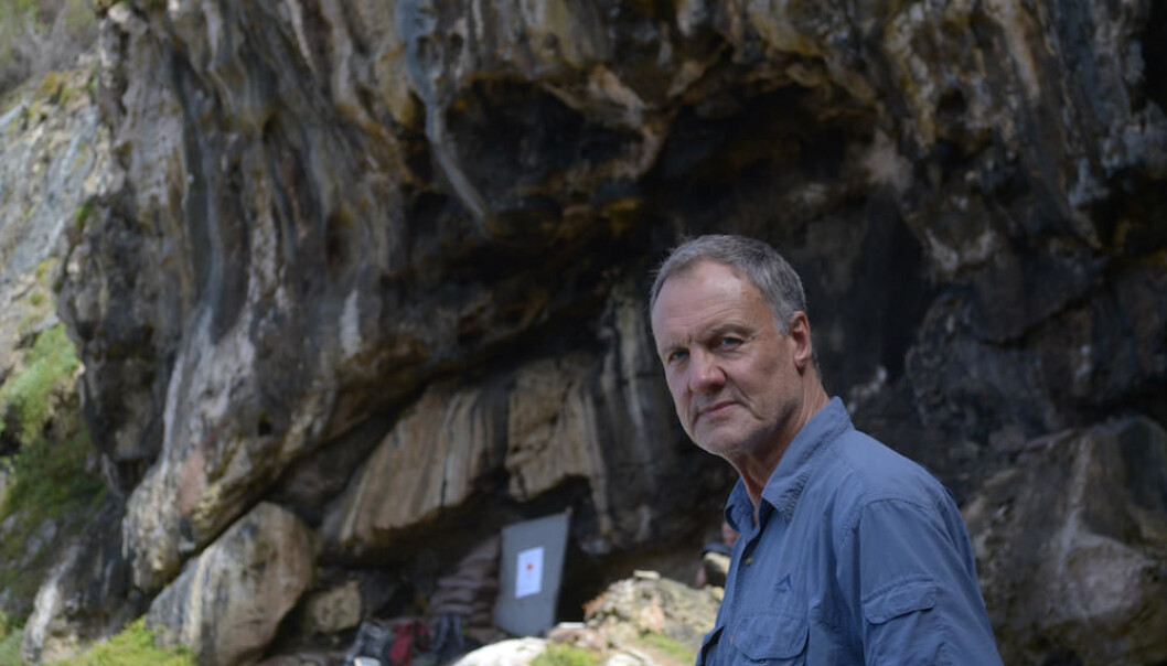 Christopher Henshilwood oppdaget selv Blomboshulen som ligger på familiens eiendom. (Foto: UiB) Christopher Henshilwood oppdaget selv Blomboshulen som ligger på familiens eiendom. (Foto: UiB)