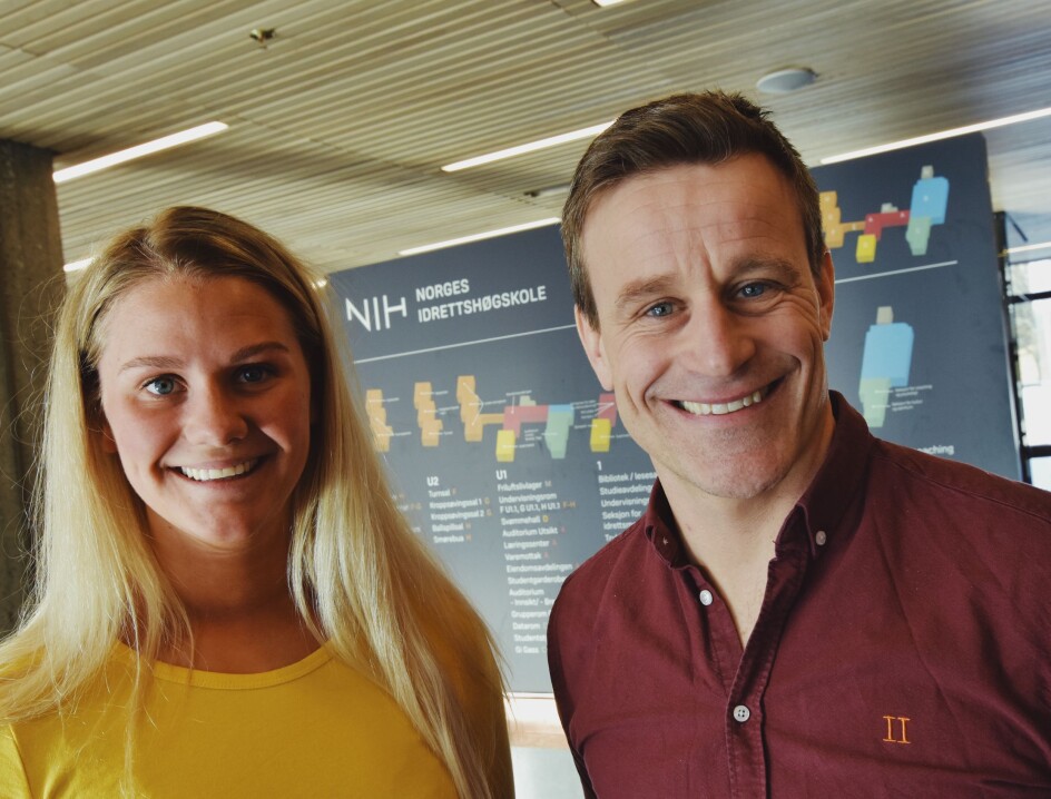 Masterstudent Sara Kleppe har vært vitenskapelig assistent i studien UngKan3 ved Norges idrettshøgskole. Her sammen med Jostein Steene-Johannessen ved idrettsmedisinsk avdeling. (Foto: Irene Mårdalen)