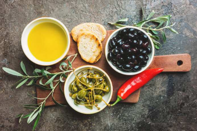 Også kostholdet er fortsatt sunnere i Spania enn i mange ande land. (Foto: Goskova Tatiana / Shutterstock / NTB scanpix) Også kostholdet er fortsatt sunnere i Spania enn i mange ande land. (Foto: Goskova Tatiana / Shutterstock / NTB scanpix)