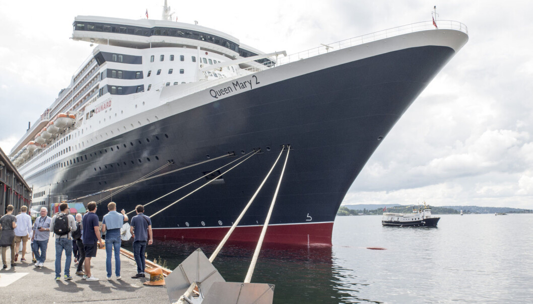 - Tomme cruisekaier og nedlagte flyplasser kan bli monumenter over en feilslått fossilbasert reiselivspolitikk i en tid der resten av samfunnet er på full fart inn i en fossilfri fremtid, skriver kronikkforfatterne. (Foto: Paul Kleiven / NTB scanpix) - Tomme cruisekaier og nedlagte flyplasser kan bli monumenter over en feilslått fossilbasert reiselivspolitikk i en tid der resten av samfunnet er på full fart inn i en fossilfri fremtid, skriver kronikkforfatterne. (Foto: Paul Kleiven / NTB scanpix)