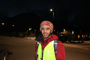 Niek Heijkoop har valgt å tilbringe flere måneder om gangen ved drøyt 78 grader nord. Laboratoriet hans ligger inne i lokalene til Universitetssenteret på Svalbard (UNIS) i Longyearbyen. (Foto: Anne Sliper Midling, NTNU) Niek Heijkoop har valgt å tilbringe flere måneder om gangen ved drøyt 78 grader nord. Laboratoriet hans ligger inne i lokalene til Universitetssenteret på Svalbard (UNIS) i Longyearbyen. (Foto: Anne Sliper Midling, NTNU)