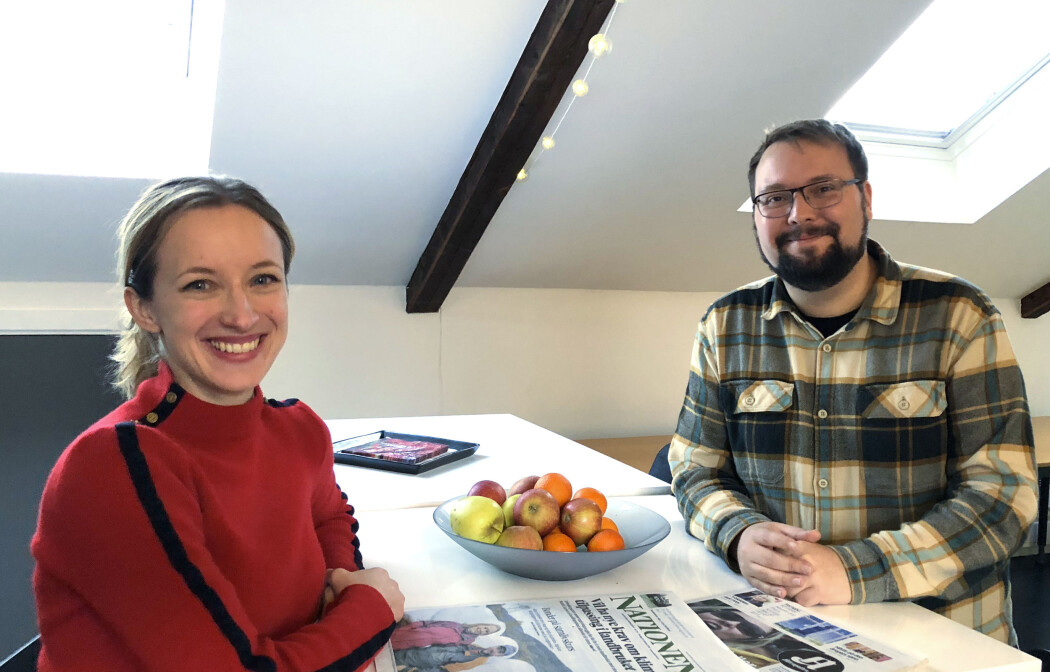 Debattredaktør Eivind Nicolai Lauritsen og Eldrid Borgan tar imot forskeres funn, innsikt og innspill til samfunnsdebatten i forskning.nos nysatsing Forskersonen. (Foto: Kåre Borgan/forskning.no) Debattredaktør Eivind Nicolai Lauritsen og Eldrid Borgan tar imot forskeres funn, innsikt og innspill til samfunnsdebatten i forskning.nos nysatsing Forskersonen. (Foto: Kåre Borgan/forskning.no)
