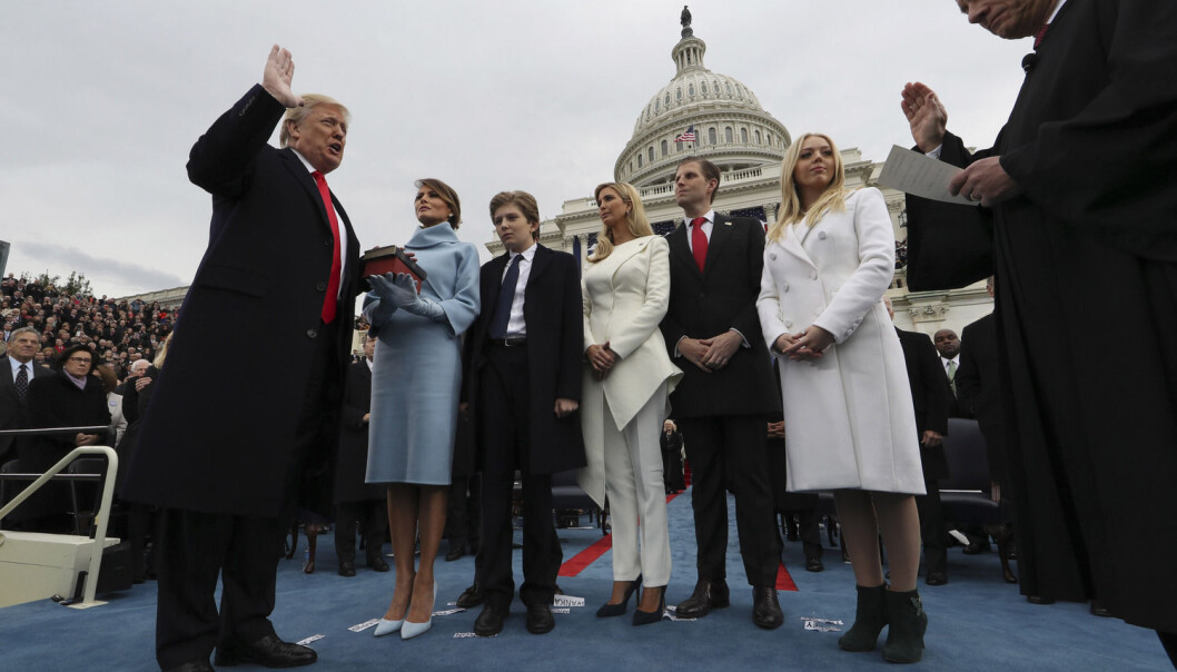 Donald Trump sverges inn som USAs president 20. januar 2017. Selv om meningsmålingene ikke klarte å forutsi Trumps seier, er de fortsatt til å stole på, mener amerikanske forskere. (Foto: sipausa/USA Today Network/NTB scanpix) Donald Trump sverges inn som USAs president 20. januar 2017. Selv om meningsmålingene ikke klarte å forutsi Trumps seier, er de fortsatt til å stole på, mener amerikanske forskere. (Foto: sipausa/USA Today Network/NTB scanpix)