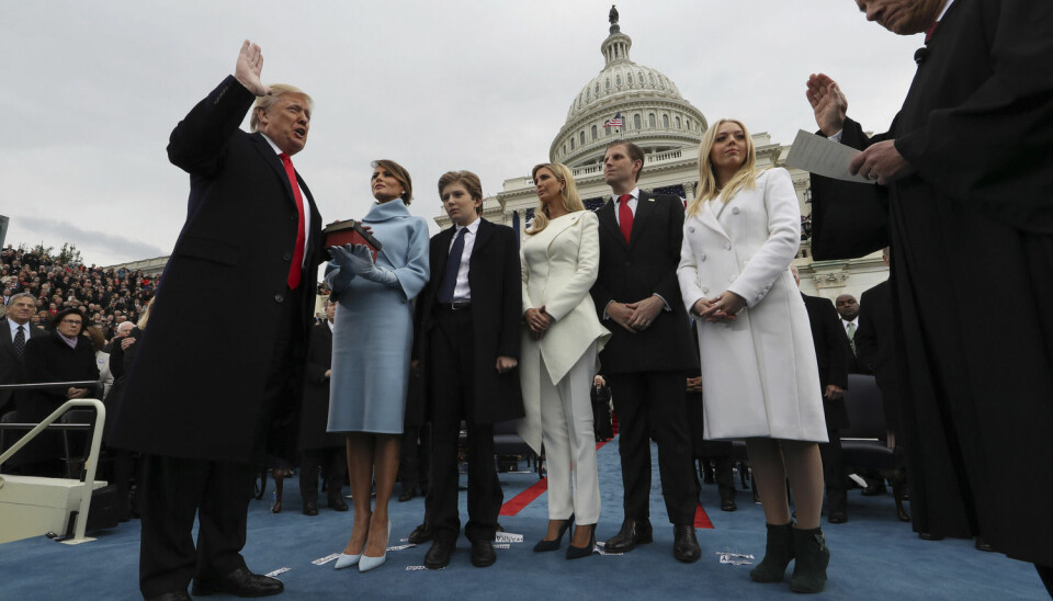 Donald Trump sverges inn som USAs president 20. januar 2017. Selv om meningsmålingene ikke klarte å forutsi Trumps seier, er de fortsatt til å stole på, mener amerikanske forskere. (Foto: sipausa/USA Today Network/NTB scanpix)