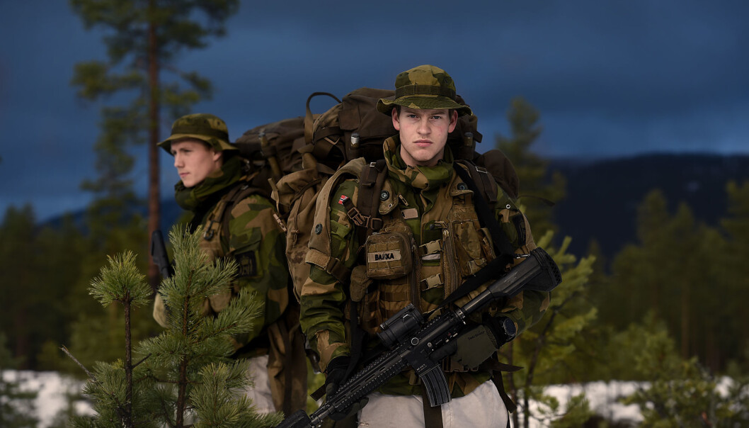 Det viktigste for Norge framover blir å prioritere forsvarsevnen nasjonalt, NATO-medlemskapet og delta i kampen mot IS. Dette er sentralt for å fremstå som en god alliert, og for å forebygge terror mot norske mål eller i Norge, sier NUPI-forkser. (Foto: Marthe Brendefur / Forsvarets Mediearkiv) Det viktigste for Norge framover blir å prioritere forsvarsevnen nasjonalt, NATO-medlemskapet og delta i kampen mot IS. Dette er sentralt for å fremstå som en god alliert, og for å forebygge terror mot norske mål eller i Norge, sier NUPI-forkser. (Foto: Marthe Brendefur / Forsvarets Mediearkiv)