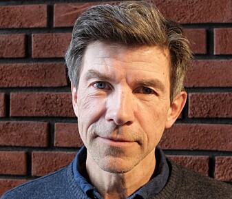 Biolog Dag O. Hessen har skrevet boka «C – karbon» om grunnstoff nummer 6. (Foto: Eivind Torgersen) Biolog Dag O. Hessen har skrevet boka «C – karbon» om grunnstoff nummer 6. (Foto: Eivind Torgersen)