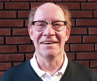 Kjemiker Mats Tilset er veldig glad i gull. Ikke på fingeren, men i laben. (Foto: Eivind Torgersen) Kjemiker Mats Tilset er veldig glad i gull. Ikke på fingeren, men i laben. (Foto: Eivind Torgersen)