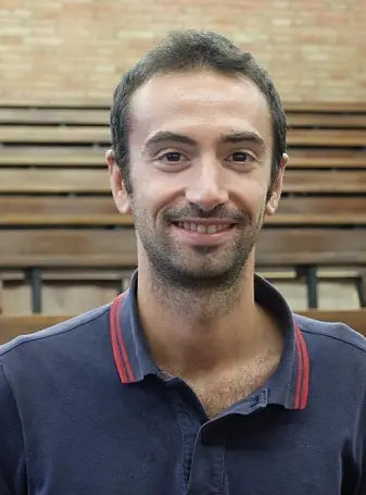 Forsker Gianmarco Daniele tror at store korrupsjonsskandaler i både Italia og andre land kan svekke velgernes tillit på lang sikt. (Foto: privat) Forsker Gianmarco Daniele tror at store korrupsjonsskandaler i både Italia og andre land kan svekke velgernes tillit på lang sikt. (Foto: privat)