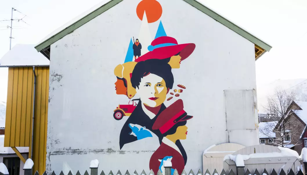 Fangstkvinnen Wanny Woldstad var en allsidig kvinne med mange ulike roller. Her er hun portrettert på en vegg i Tromsø. (Veggmaleri: WOW (Walls of women). Foto: Christel Slettli Hansen, Norges arktiske universitetsmuseum)