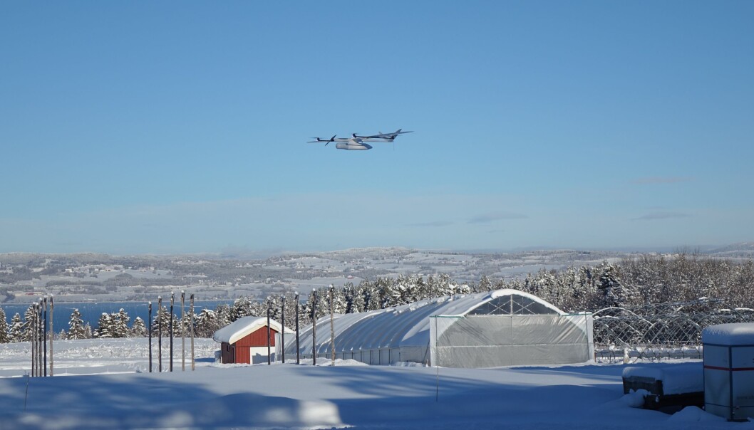 Denne hybriden er utstyrt med avanserte sensorer og har større rekkevidde enn en vanlig drone. (Foto: Jon Schärer) Denne hybriden er utstyrt med avanserte sensorer og har større rekkevidde enn en vanlig drone. (Foto: Jon Schärer)