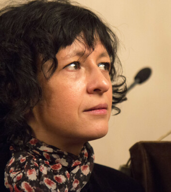 Dykk ned i sakene! Emmanuelle Charpentier oppfordrer unge forskere til å grave seg ned i mekanismene som får liv til å virke slik det gjør. Det er der vi kan gjøre de helt store oppdagelsene. (Foto: Ingrid Spilde) Dykk ned i sakene! Emmanuelle Charpentier oppfordrer unge forskere til å grave seg ned i mekanismene som får liv til å virke slik det gjør. Det er der vi kan gjøre de helt store oppdagelsene. (Foto: Ingrid Spilde)