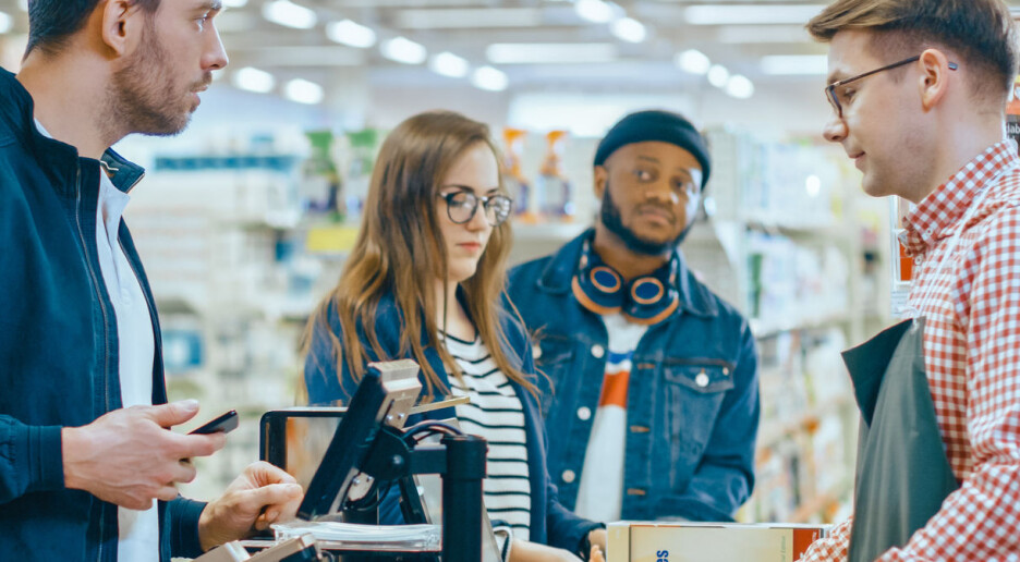 Vi kjøper mer usunn mat i selvbetjente kasser