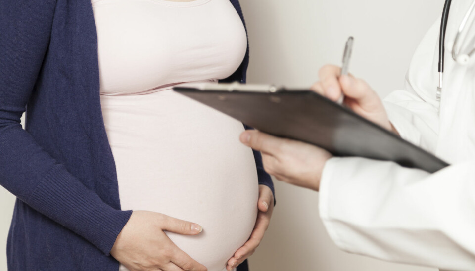 Når helsemyndighetene gir tilbud om fosterdiagnostikk til gravide, bør de også vurdere hvilke holdninger samfunnet har til hva som er unormalt og sykt, mener forsker. (Foto: Shutterstock / NTB scanpix)