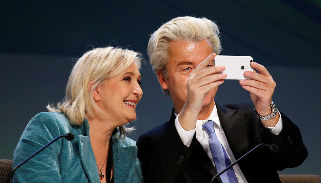 Franske Marine Le Pen sammen med nederlandske Geert Wilders. De to ledende politikerne på ytre høyre ligger begge an til å gjøre gode valg i 2017. (Foto: Alessandro Garofalo / Reuters / NTB scanpix) Franske Marine Le Pen sammen med nederlandske Geert Wilders. De to ledende politikerne på ytre høyre ligger begge an til å gjøre gode valg i 2017. (Foto: Alessandro Garofalo / Reuters / NTB scanpix)