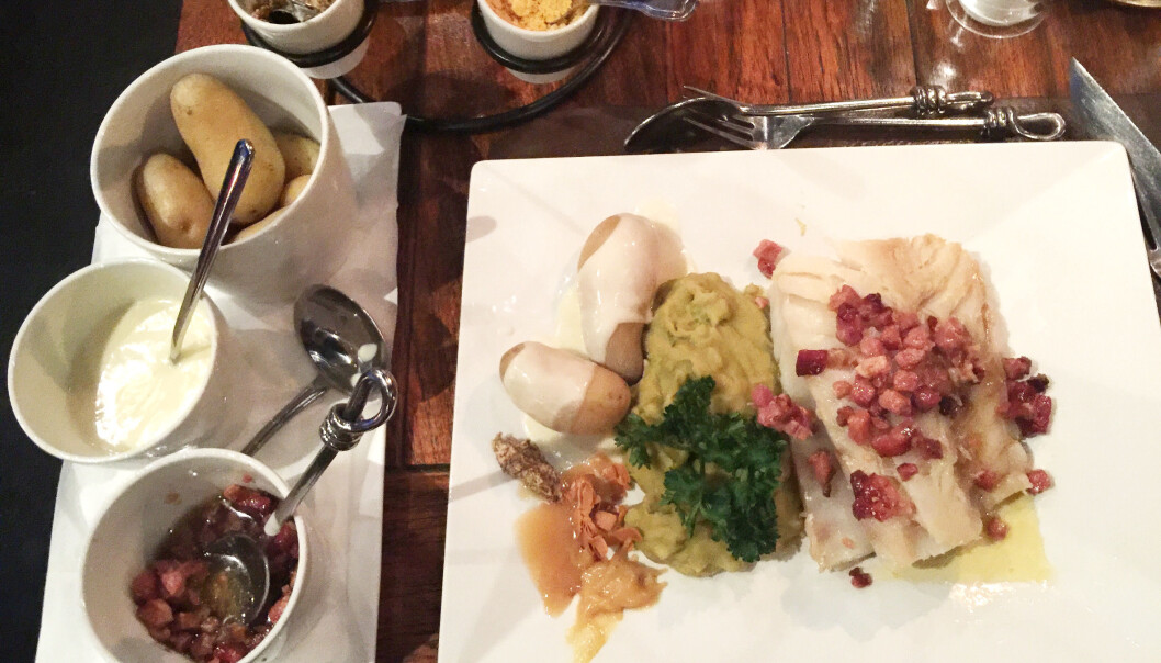 Det finnes oppskrifter på lutefisk som går helt tilbake til 1500-tallet. Mange mener at lutefisken var den opprinnelige norske julematen. (Foto: Guri Haram) Det finnes oppskrifter på lutefisk som går helt tilbake til 1500-tallet. Mange mener at lutefisken var den opprinnelige norske julematen. (Foto: Guri Haram)